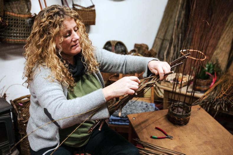 Weave An Indoor Inagh or Foraging Basket With Basket-Maker Sarah Jenkinson